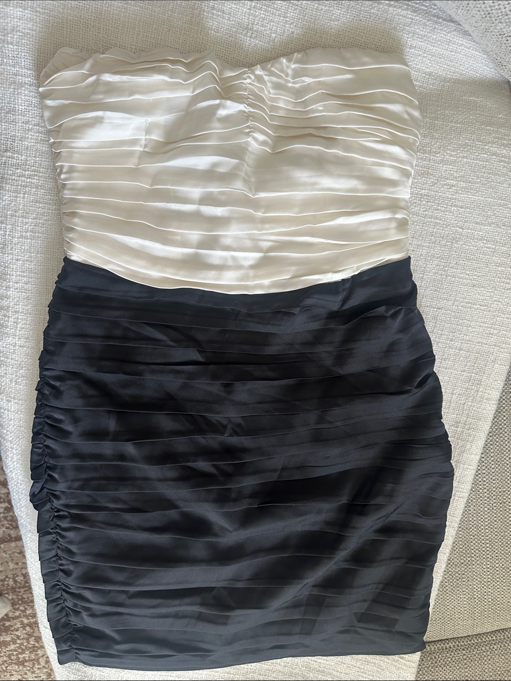 Express Strapless Ruched Two-Tone Bodycon Dress - Black & Cream